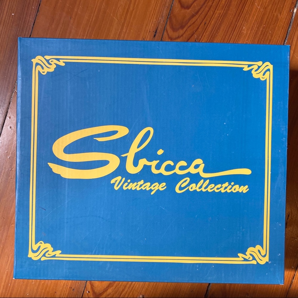 Booties - Picture 4 of 5